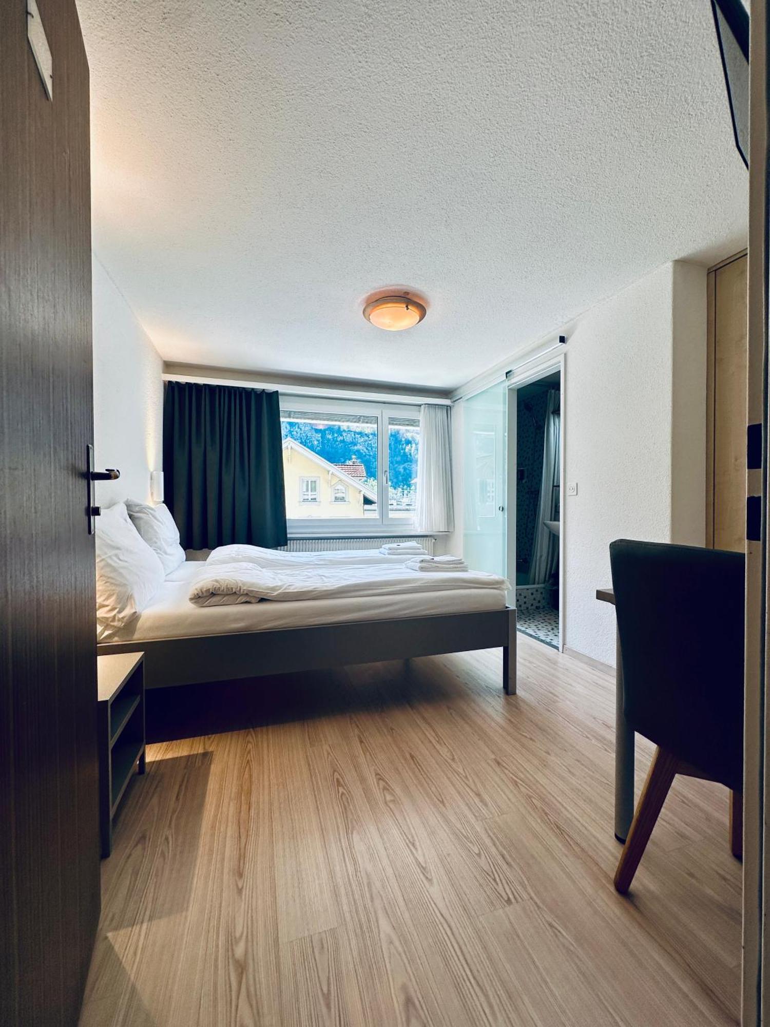 Hotel Rebstock Майрінґен Екстер'єр фото