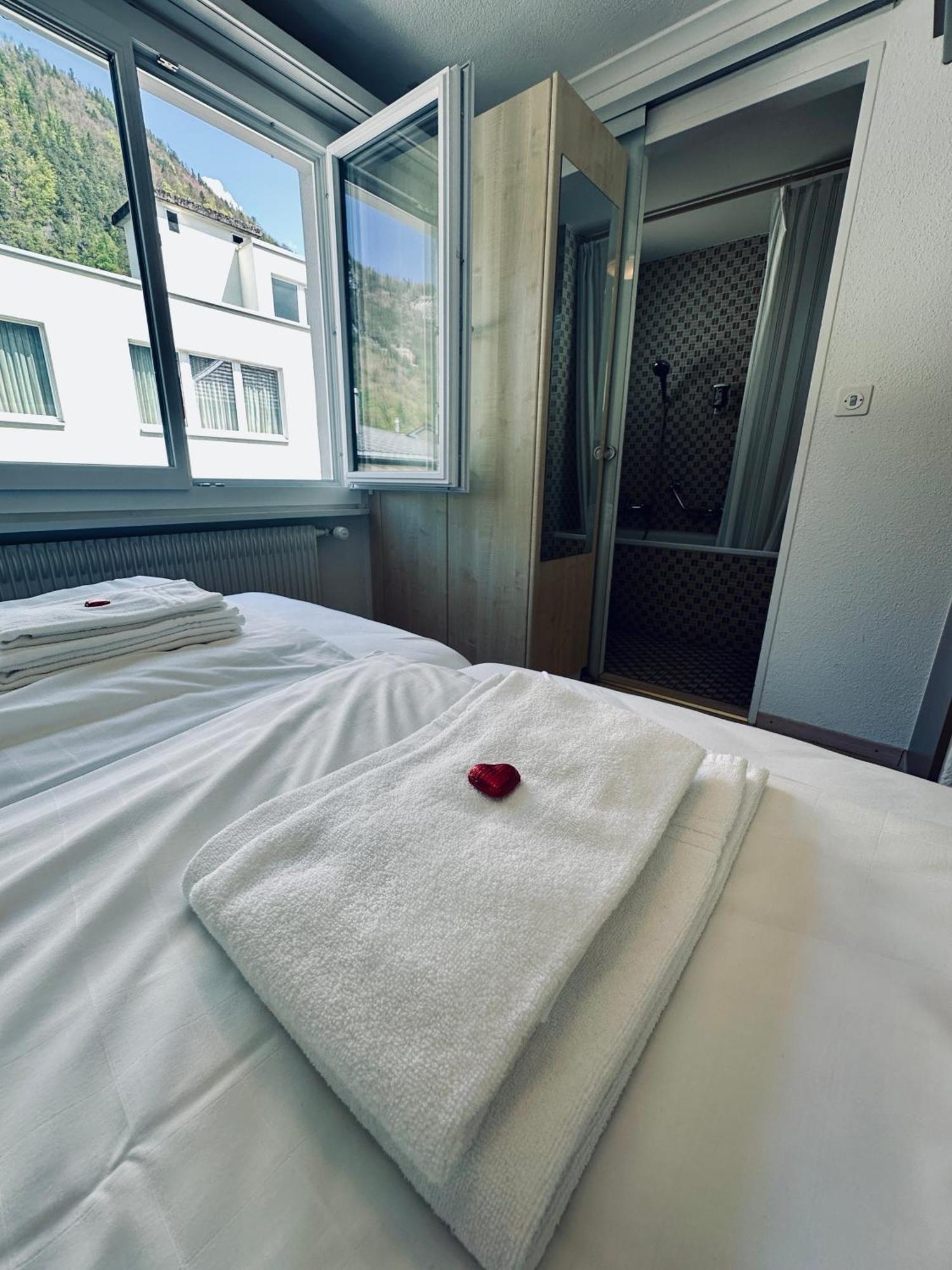 Hotel Rebstock Майрінґен Екстер'єр фото
