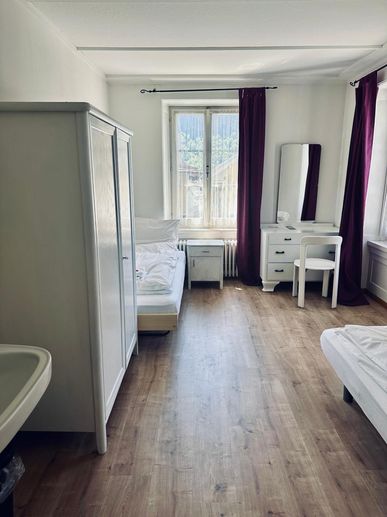Hotel Rebstock Майрінґен Екстер'єр фото